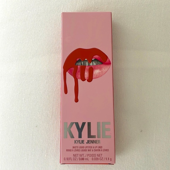 KYLIE JENNER AUTUMN MATTE LIP KIT